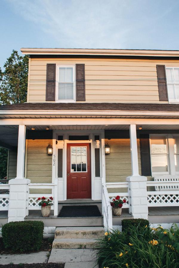 Country Squire Inn And Suites New Holland Exterior foto