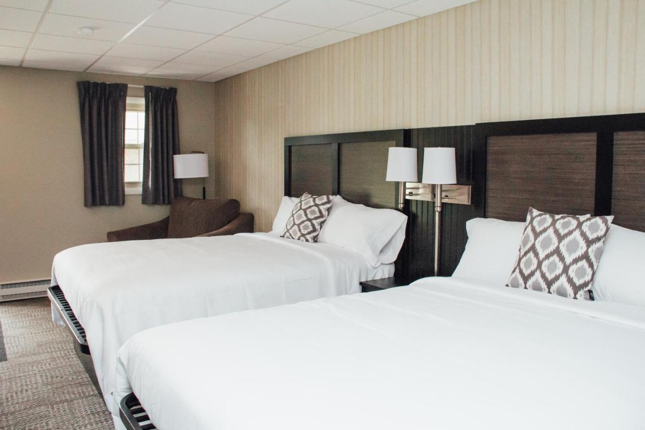 Country Squire Inn And Suites New Holland Exterior foto